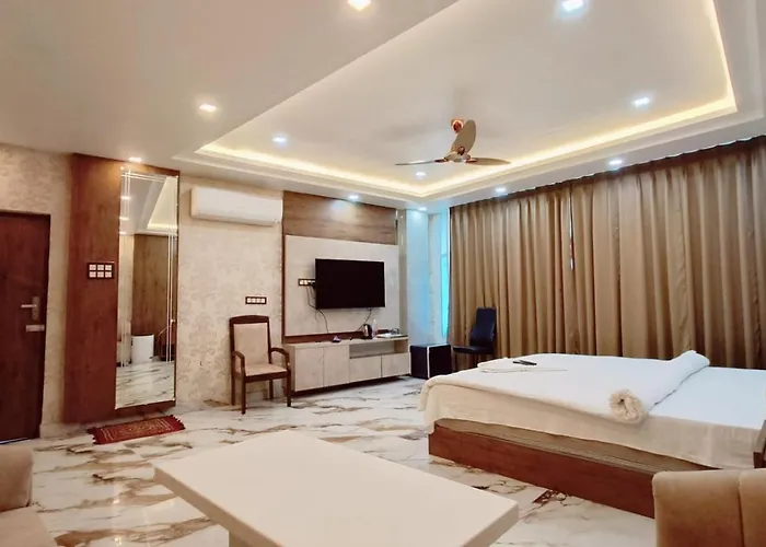 V Square Airport Hotel