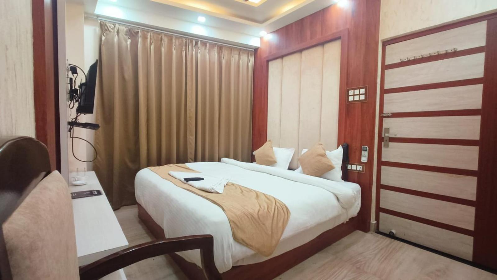 V Square Airport Hotel