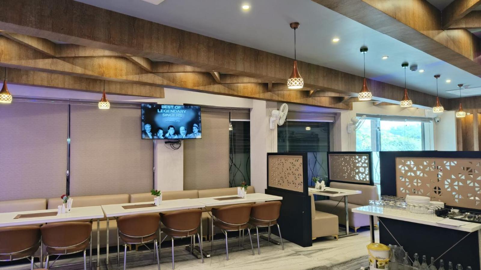Hotel V Square Airport Lucknow